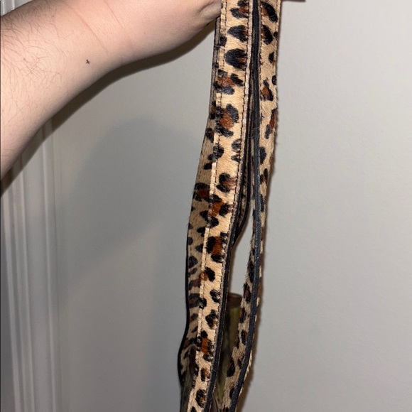 CLEVER CARRIAGE CHEETAH PYTHON TOTE - Picture 14 of 14